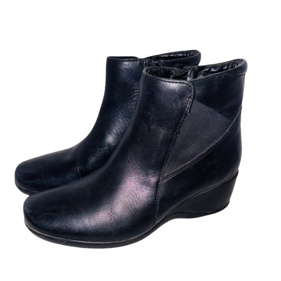 Clarks Womens Allura Mystic Black Leather Wedge Zip Up Booties Sz 6.5 Comfort - Picture 1 of 12